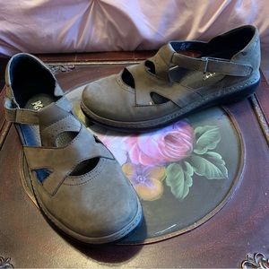 PG Lite Sz 10 Casual Comfort Shoes Soft Leather Mary Janes Fisherman Gray Brown